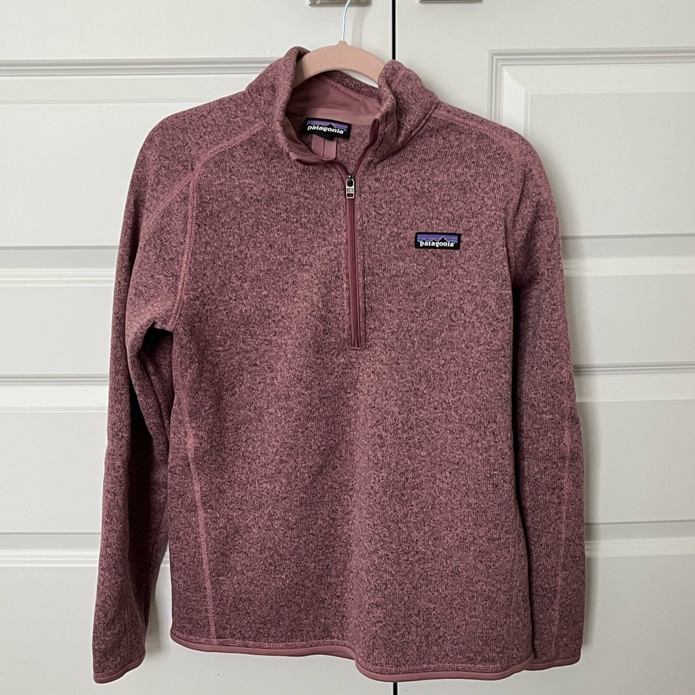 Patagonia Women's Mauve Quarter-Zip Fleece